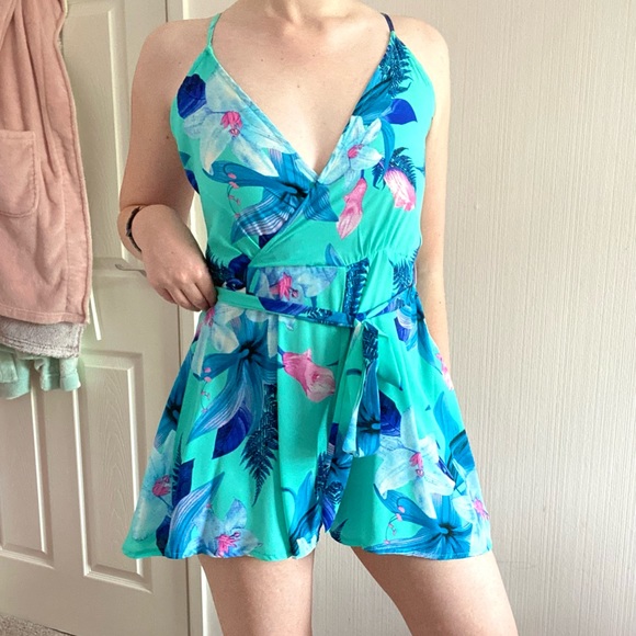 Quiz mint green turquoise blue floral playsuit size 10 - Picture 5 of 5